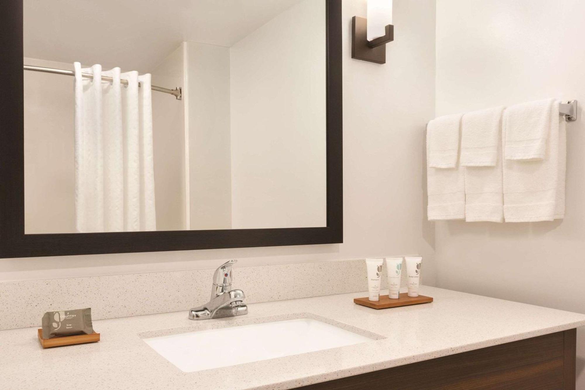 Country Inn & Suites By Radisson, Madison Southwest, Wi フィッチバーグ エクステリア 写真